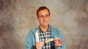 Who is Albert Espinosa and why is he very special