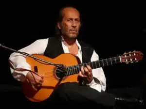 Paco de Lucía Biography: A Flamenco Maestro’s Journey Through Strings and Soul