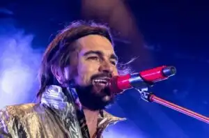 Juanes: Harmony of a Nation and The Rhythmic Journey from Colombia