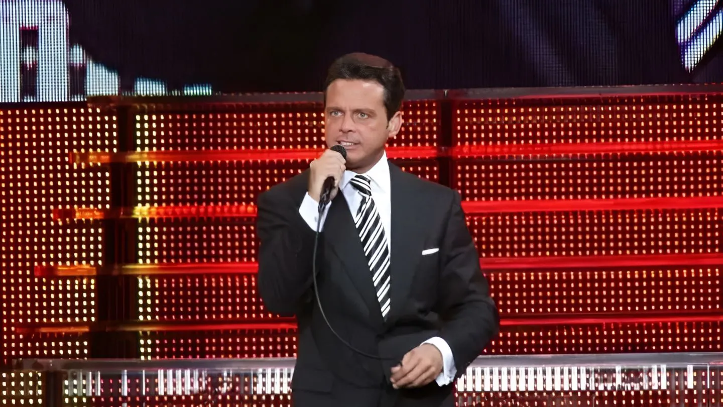 Luis Miguel: El Sol de México – A Musical Journey of a Living Legend