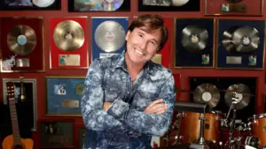 Ricardo Montaner: A Venezuelan Icon’s Journey through Music and Humanity