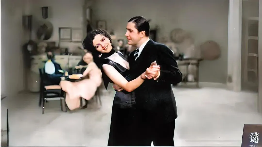 Who was Carlos Gardel? 2 Mona Maris y Carlos Gardel1