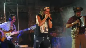 Carlos Vives: El maestro de los ritmos colombianos