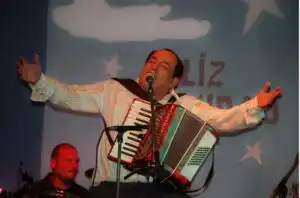 Biografía de Carlos Mejía Godoy: El revolucionario musical de Nicaragua