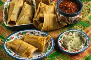 Receta de tamales de El Salvador: una tradición conservada en hojas de maíz