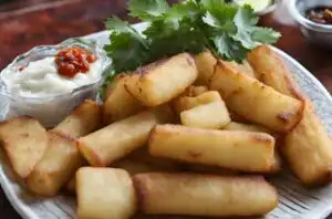 Receta de Yuca Frita: Delicia Crujiente de El Salvador
