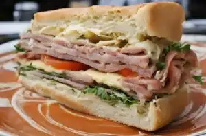 Receta del Sandwich Uruguayo: Sabor auténtico en casa